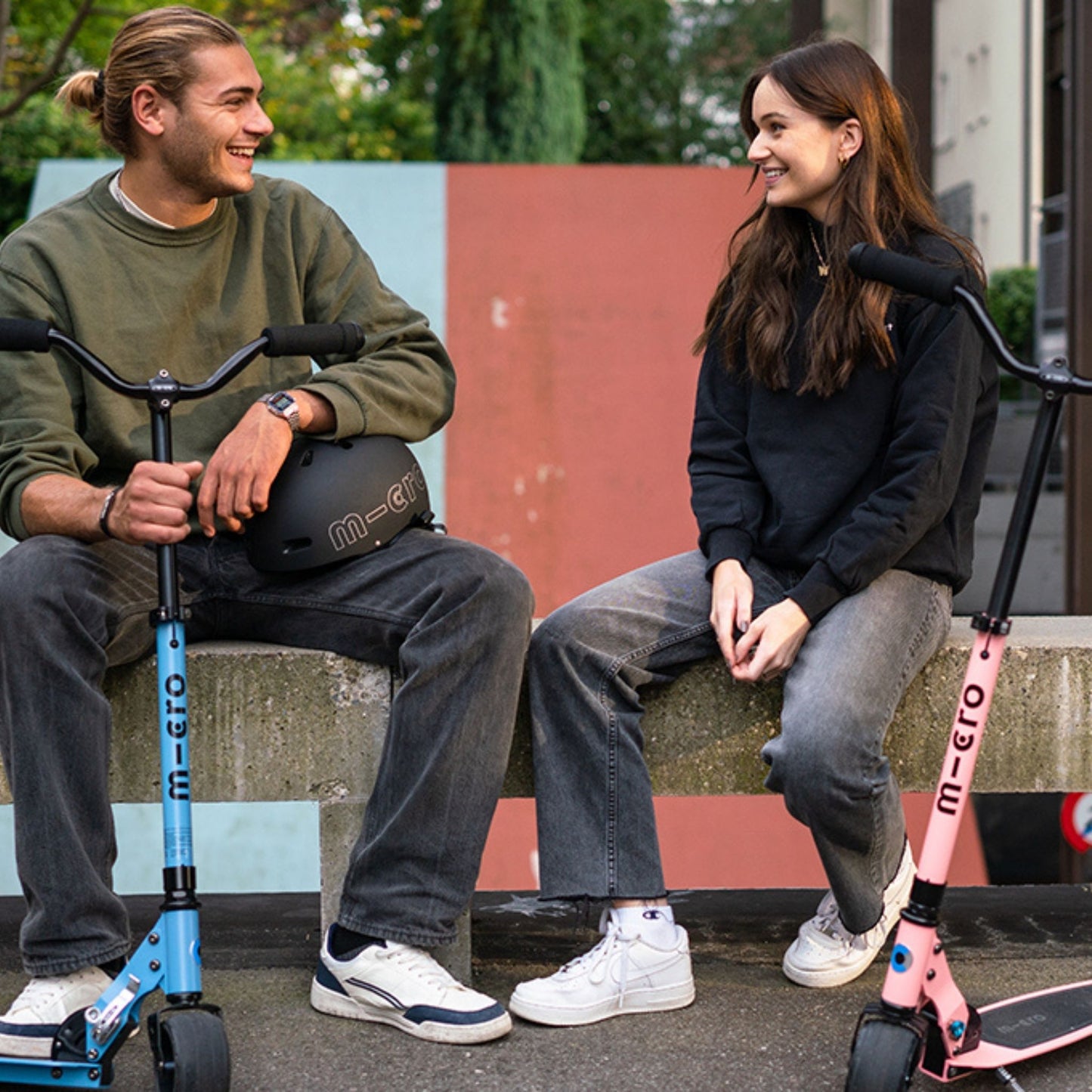 Micro Rocket Deluxe İki Tekerlerli Scooter Neon Rose